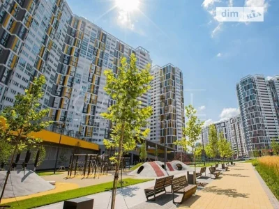 Продаж 5к квартири 158 кв. м на вул. Маланюка Євгенія 101 •