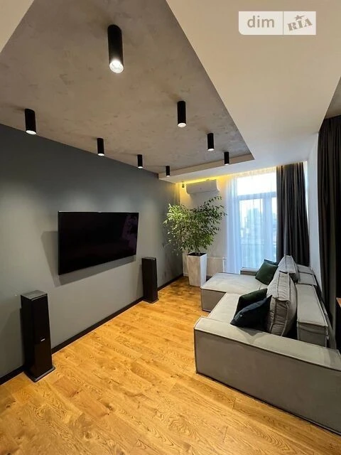 Продаж 2к квартири 74 кв. м на вул. Регенераторна 4 корпус 1