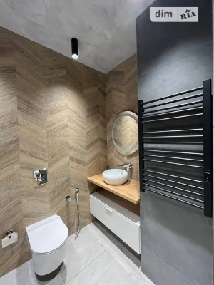 Продаж 2к квартири 74 кв. м на вул. Регенераторна 4 корпус 1