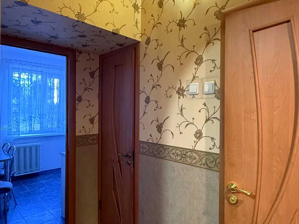Квартира. Київ, Драгоманова вул.