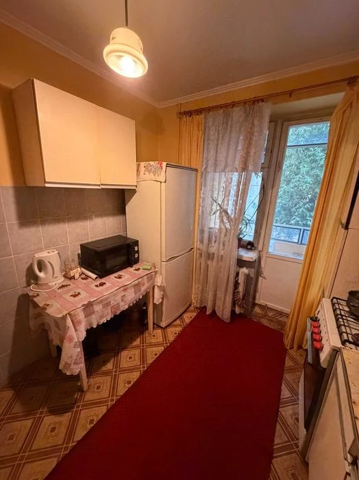 Продаж 1 кім. квартири по вул. Пасічна (біля парку) БЕЗ комі