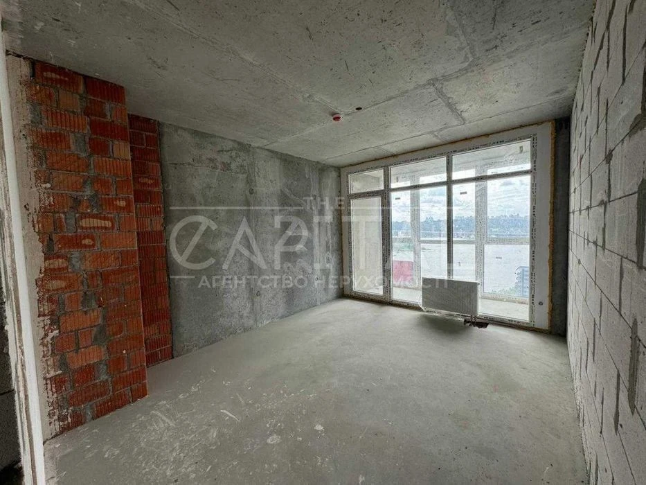 For sale 2-room apartment 75 sq. m on Dniprovska embankment 17K • ID 346