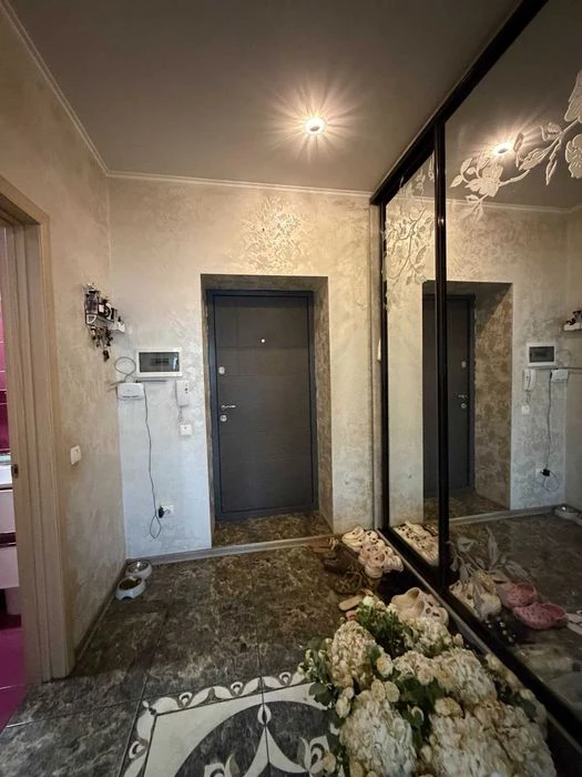 Продається 2 кімнатна квартира, автономне газове опалення, м