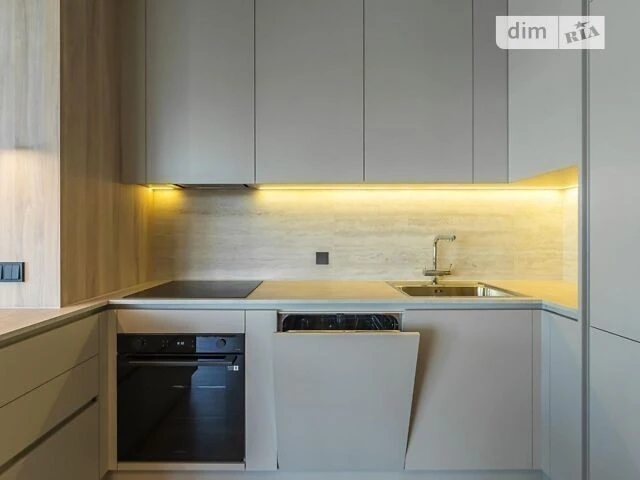 Продаж 3к квартири 71 кв. м на пров. Ужгородський • ID 34796