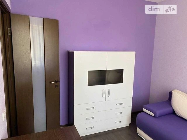 Продаж 3 поверхового таунхауса з ділянкою на 2 сотки, 140 кв