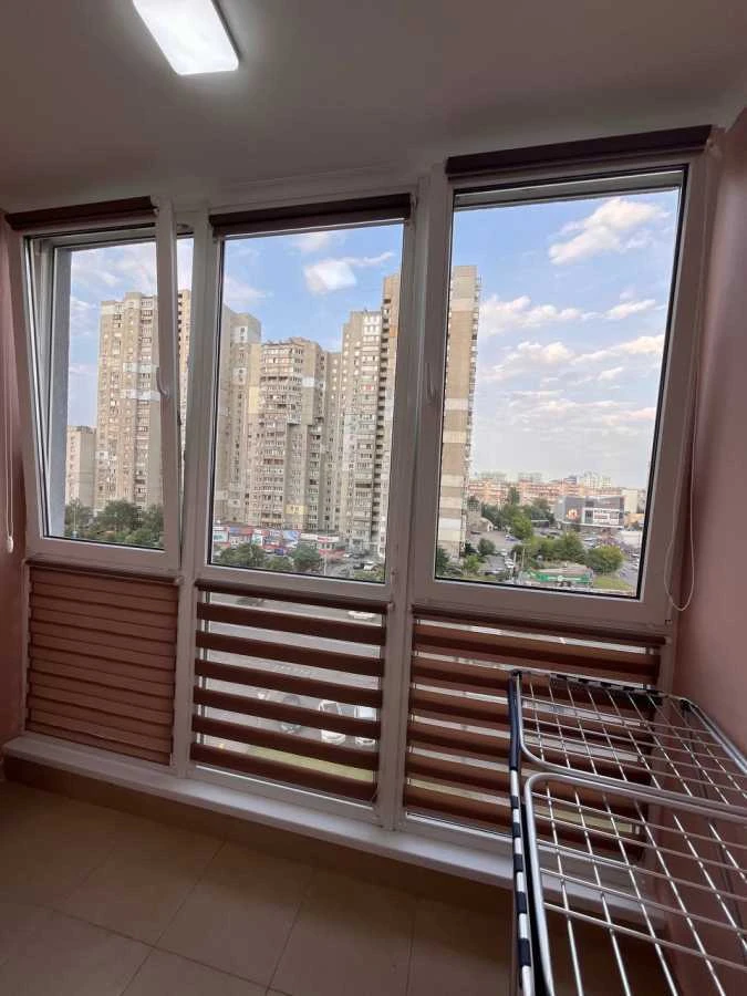Аренда 2-комнатной квартиры 62 м², Ревуцкого ул., 40В