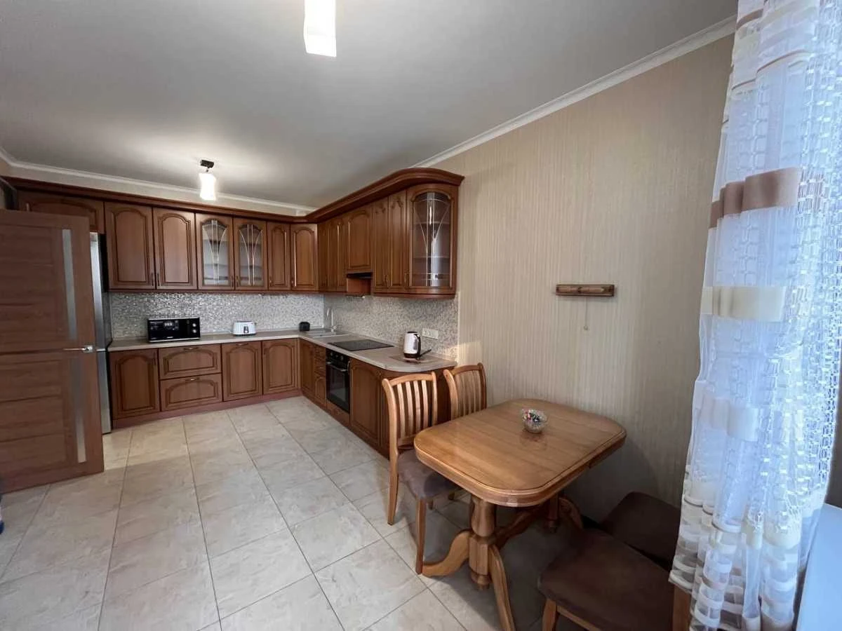 Аренда 2-комнатной квартиры 62 м², Ревуцкого ул., 40В