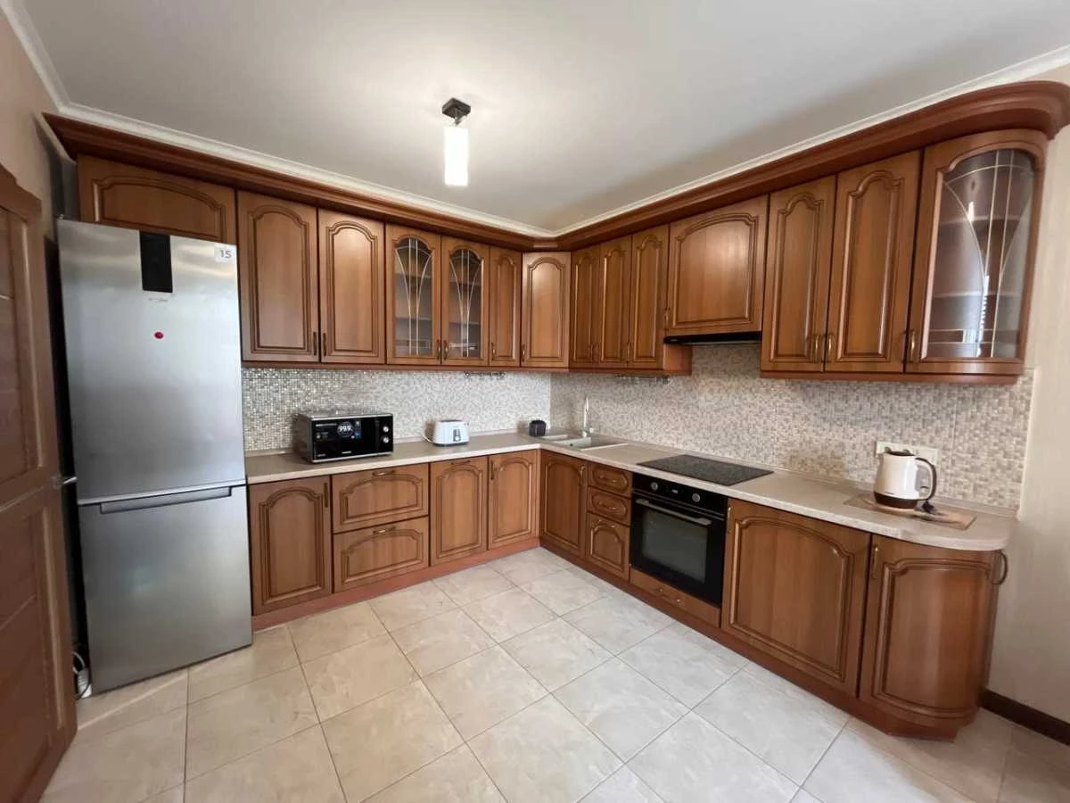 Аренда 2-комнатной квартиры 62 м², Ревуцкого ул., 40В
