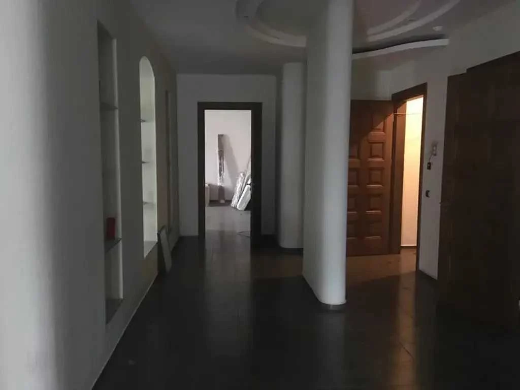 Продажа 3-комнатной квартиры 193.2 м², Ковпака ул., 17