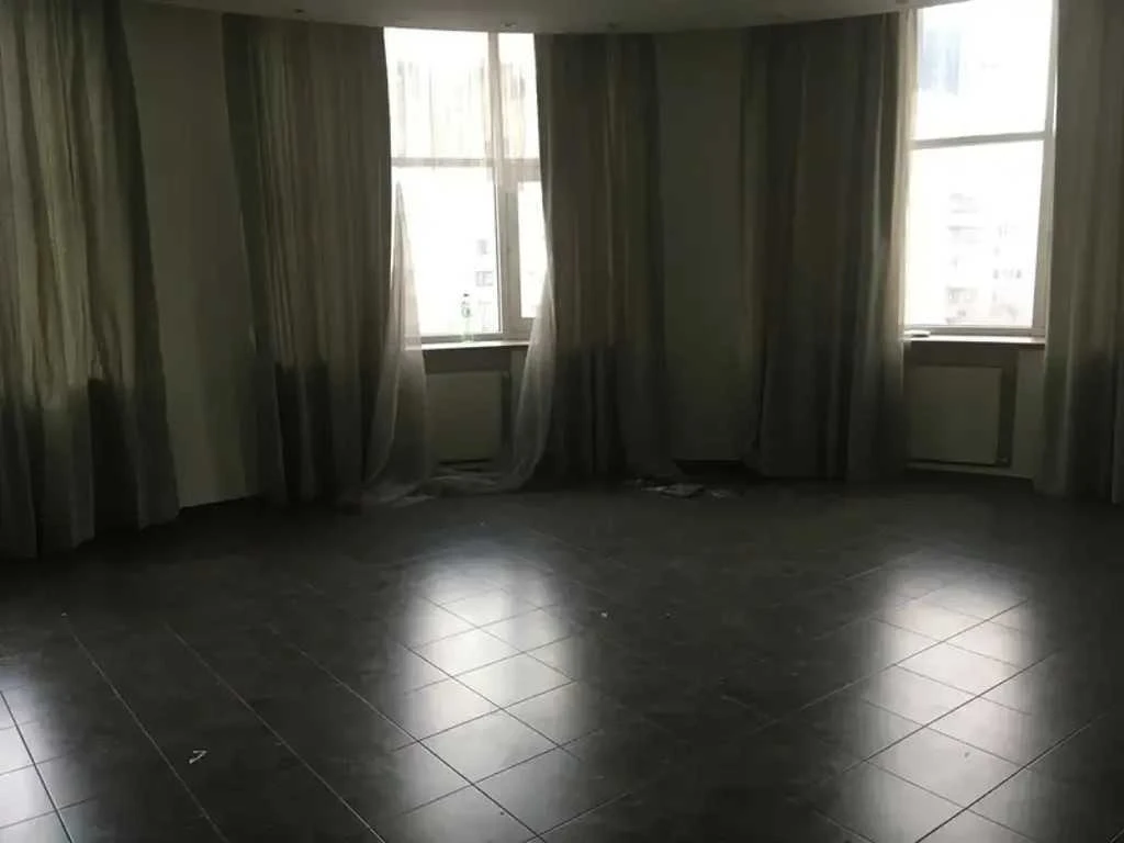 Продажа 3-комнатной квартиры 193.2 м², Ковпака ул., 17