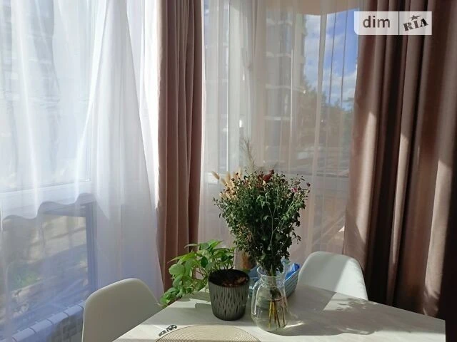 Продаж 1к квартири 47 кв. м на вул. Радистів 40 • ID 3479402