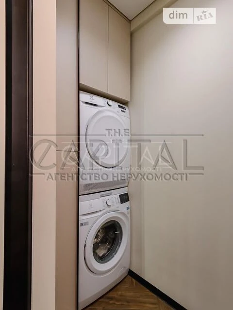 Продаж 3к квартири 90.5 кв. м на просп. Берестейський 11 кор
