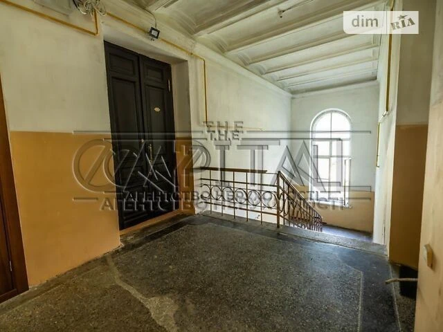 Продаж 3к квартири 143 кв. м на пров. Берестейський 37-З • I