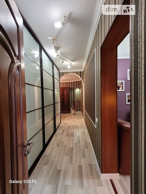 Продаж 3к квартири 170.3 кв. м на вул. Срібнокільська • ID 3