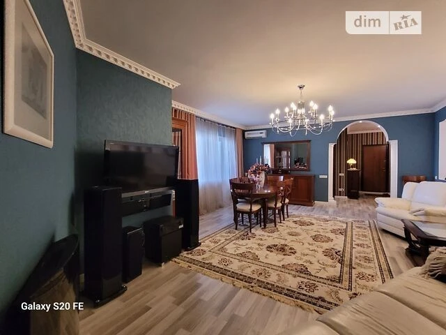 Продаж 3к квартири 170.3 кв. м на вул. Срібнокільська • ID 3