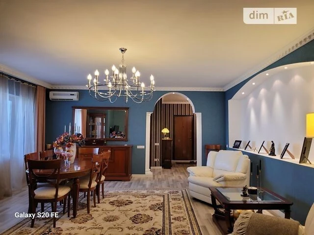 Продаж 3к квартири 170.3 кв. м на вул. Срібнокільська • ID 3