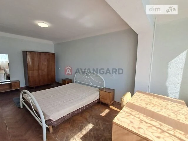 Продаж 2к квартири 52.5 кв. м на пров. Берестейський 25 • ID