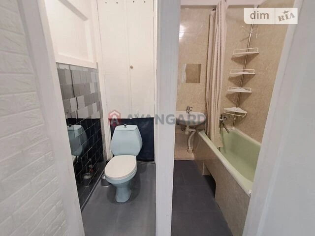 Продаж 2к квартири 52.5 кв. м на пров. Берестейський 25 • ID