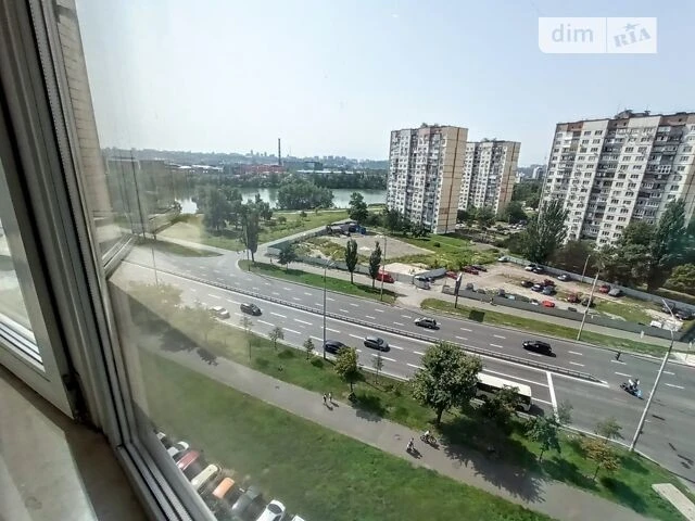 Продаж 3к квартири 137 кв. м на Героев Сталинграда просп./Во
