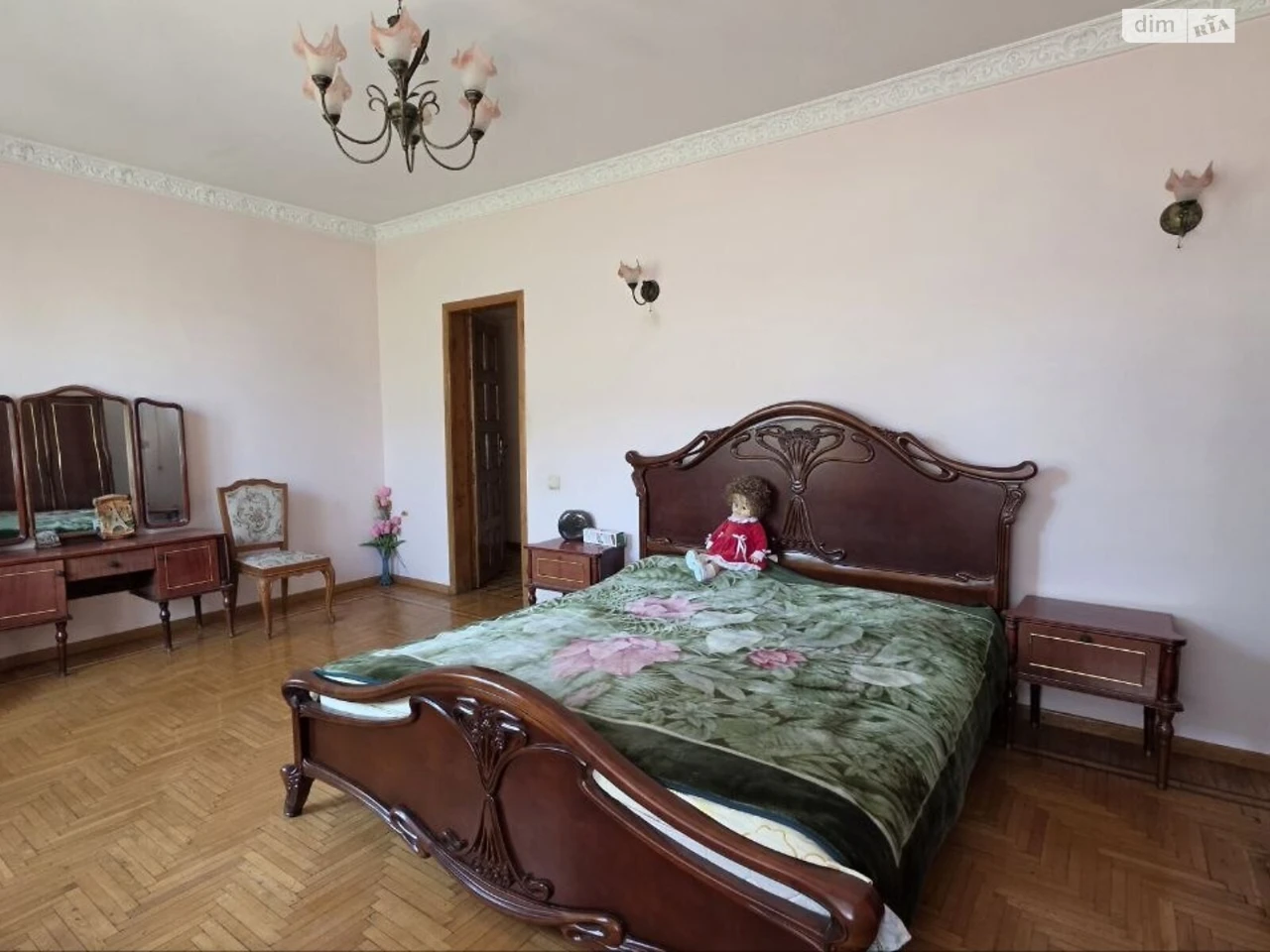 For Sale House Kyivskyi