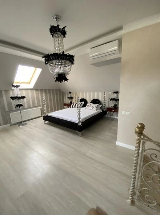 Продажа ДОМ ул. Сумская, 350м², 6 сот, Подвал