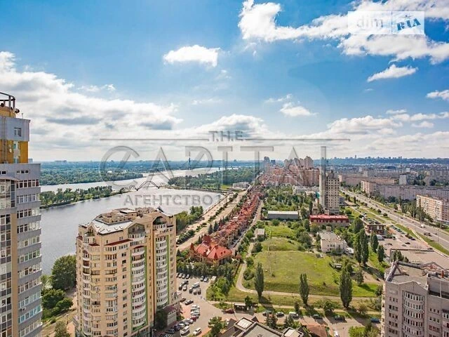 Продаж 4к квартири 173 кв. м на вул. пр-т Володимира Івасюка