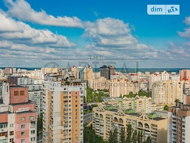 Продаж 4к квартири 173 кв. м на вул. пр-т Володимира Івасюка