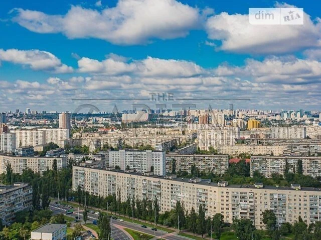 Продаж 4к квартири 173 кв. м на вул. пр-т Володимира Івасюка