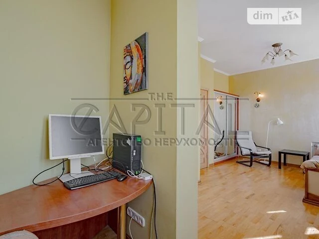 Продаж 4к квартири 173 кв. м на вул. пр-т Володимира Івасюка