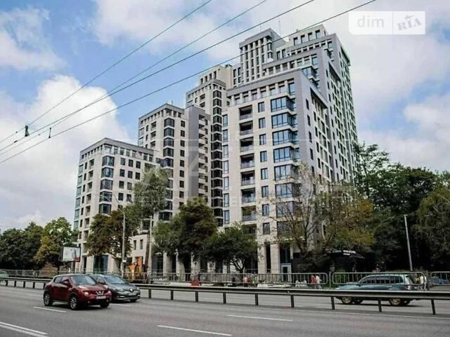 Продаж 3к квартири 123 кв. м на пров. Берестейський 42 • ID