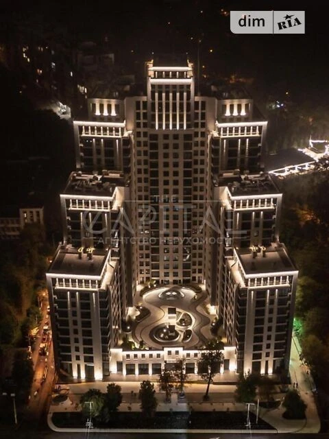 Продаж 3к квартири 123 кв. м на пров. Берестейський 42 • ID