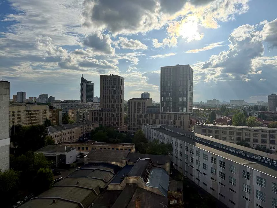 Квартира. Київ, Патріарха Мстислава Скрипника вул. (Миколи О