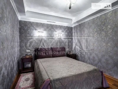 Продаж 2к квартири 76 кв. м на вул. пр-т Володимира Івасюка