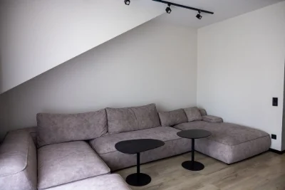 Продаж 2 к квартири з ремонтом 68 м2/Боздош
