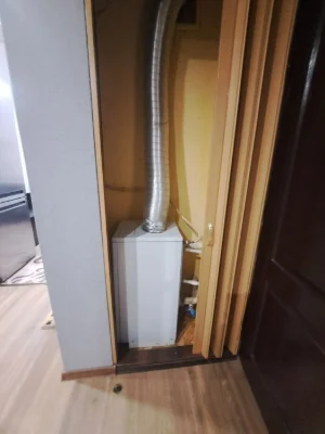 Продається 2кк. в центрі ( Маріупольська)