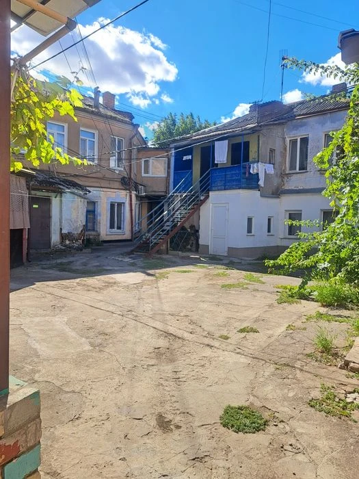 Продається 2кк. в центрі ( Маріупольська)