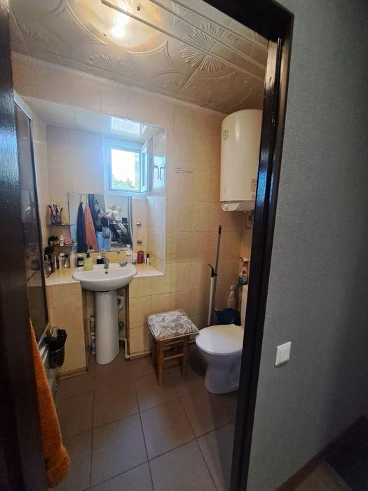 Продається 2кк. в центрі ( Маріупольська)
