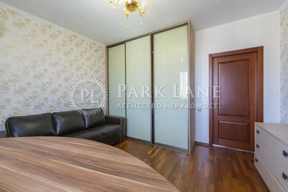 Apartment for sale 3-room apartment Urlivska, 11/44, Akhmatovaya, Gri