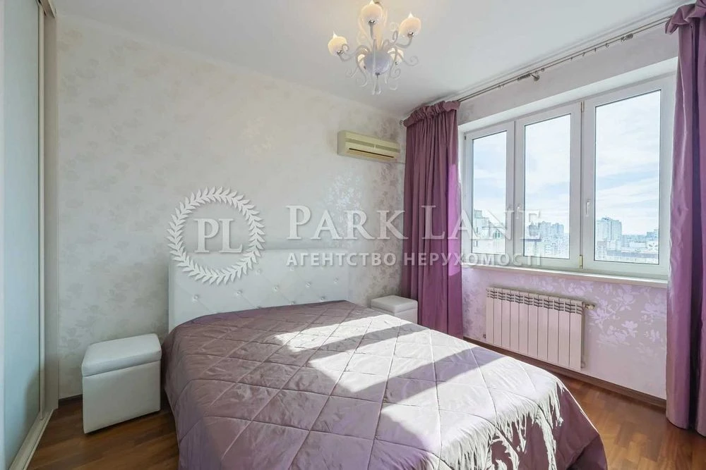 Apartment for sale 3-room apartment Urlivska, 11/44, Akhmatovaya, Gri