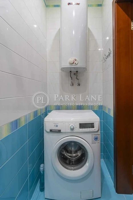 Apartment for sale 3-room apartment Urlivska, 11/44, Akhmatovaya, Gri