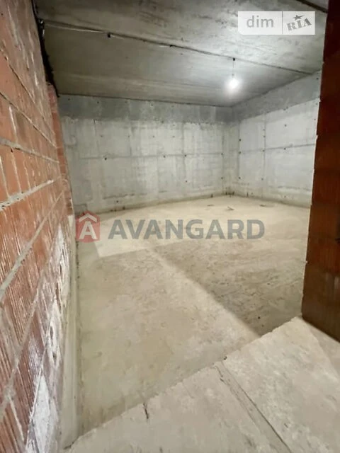 Продаж 2 поверхового будинку з ділянкою на 10 соток, 226 кв.