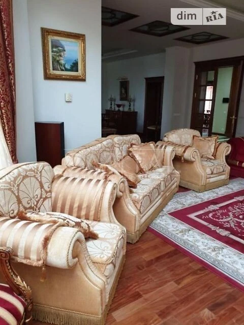 Продаж 4 поверхового будинку з верандою і ділянкою на 4 сотк