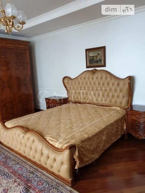 Продаж 4 поверхового будинку з верандою і ділянкою на 4 сотк
