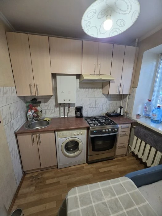 Продам 1 кім.квартиру на Корищенка , Шевченковский