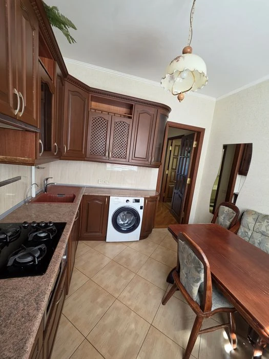Продаж 3-к квартири, вул. Сталеварів, буд. 24