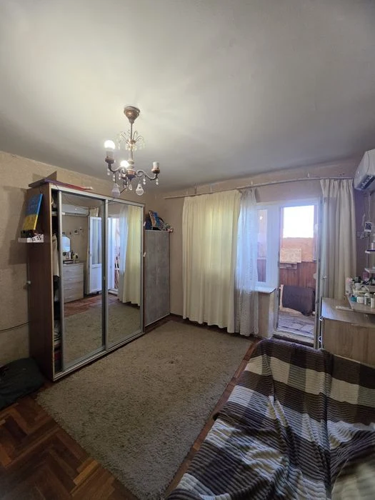 Продам 1 кім.квартиру вул . Українська