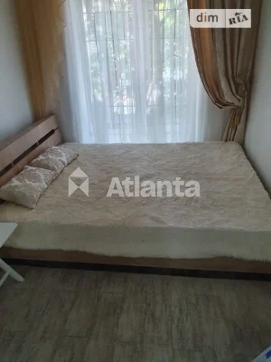 Продаж 1к квартири 17.9 кв. м на вул. В'ячеслава Чорновола •