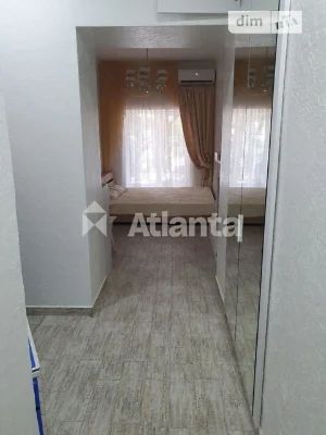 Продаж 1к квартири 17.9 кв. м на вул. В'ячеслава Чорновола •