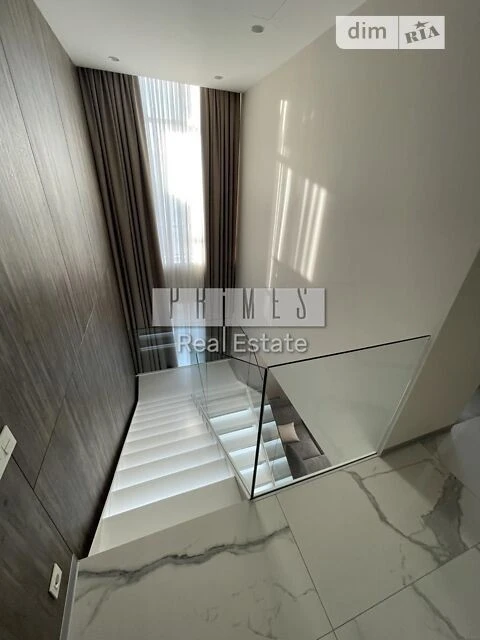 Продаж 3к квартири 130 кв. м на вул. Болсуновська 2 • ID 348