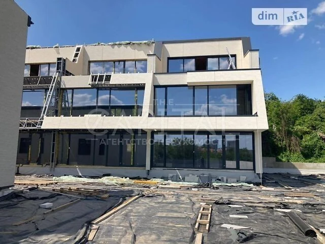 Продаж 3 поверхового будинку з ділянкою на 1 сотку, 162 кв.